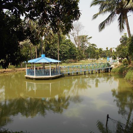 Jamunadighi Eco-Resort Budbud 外观 照片